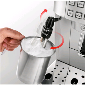 espressomachine met stoompijpje